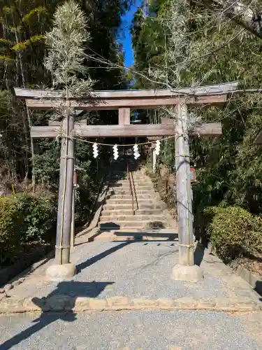 久延彦神社の{uncategorized: "未分類", other: "その他", undefined: "問題あり", building: "その他建物", grave: "お墓", sacred_gate: "鳥居", guardian: "狛犬", statue: "像", buddha: "仏像", history: "歴史", nature: "自然", garden: "庭園", animal: "動物", pagoda: "塔", temizu: "手水舎", mountain_gate: "山門・神門", sanctuary: "本殿・本堂", subordinate: "末社・摂社", art: "芸術", scenery: "景色", jizo: "地蔵", ema: "絵馬", goshuin: "御朱印", omikuji: "おみくじ", items: "授与品その他", amulet: "お守り", goshuincho: "御朱印帳", eats: "食事", festival: "お祭り", votive_dance: "神楽", shichigosan: "七五三参", wedding: "結婚式", experience: "体験その他", initially: "初詣", around: "周辺", anti_infection: "感染症対策"}