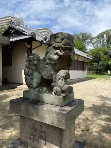 三社神社の狛犬