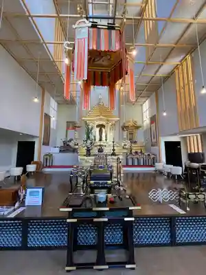 西光寺の本殿・本堂