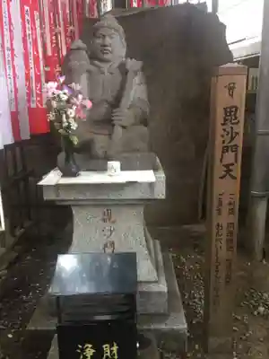 豊川稲荷東京別院の像