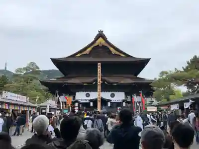 善光寺の本殿・本堂