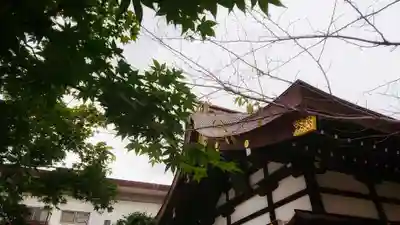 三輪神社の本殿・本堂