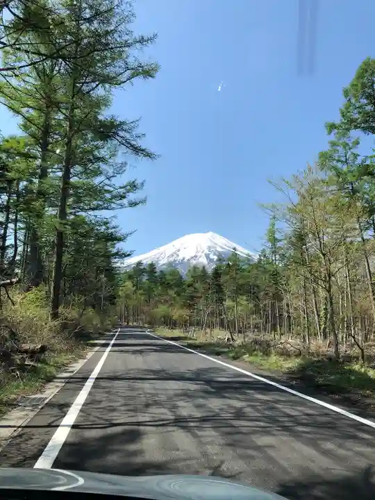 新屋山神社奥宮の景色