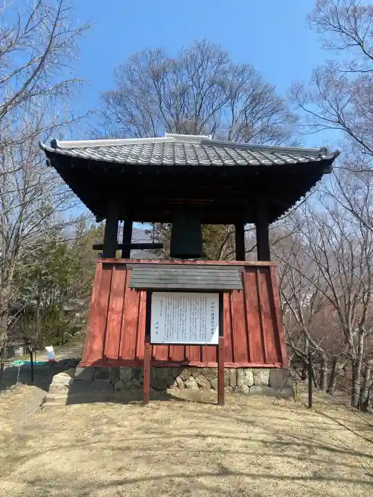 眞田神社の{uncategorized: "未分類", other: "その他", undefined: "問題あり", building: "その他建物", grave: "お墓", sacred_gate: "鳥居", guardian: "狛犬", statue: "像", buddha: "仏像", history: "歴史", nature: "自然", garden: "庭園", animal: "動物", pagoda: "塔", temizu: "手水舎", mountain_gate: "山門・神門", sanctuary: "本殿・本堂", subordinate: "末社・摂社", art: "芸術", scenery: "景色", jizo: "地蔵", ema: "絵馬", goshuin: "御朱印", omikuji: "おみくじ", items: "授与品その他", amulet: "お守り", goshuincho: "御朱印帳", eats: "食事", festival: "お祭り", votive_dance: "神楽", shichigosan: "七五三参", wedding: "結婚式", experience: "体験その他", initially: "初詣", around: "周辺", anti_infection: "感染症対策"}