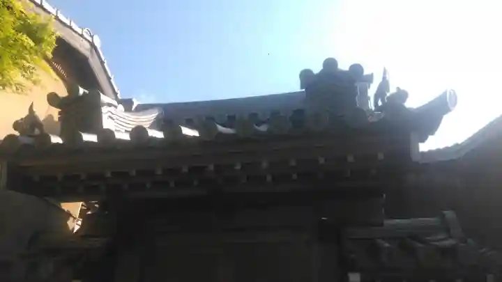 宝蓮坊の山門・神門