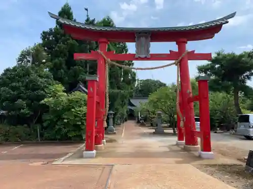 鶴岡天満宮の鳥居