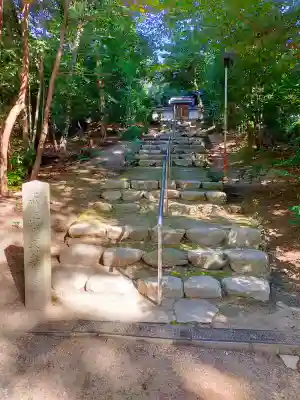 交野天神社の{uncategorized: "未分類", other: "その他", undefined: "問題あり", building: "その他建物", grave: "お墓", sacred_gate: "鳥居", guardian: "狛犬", statue: "像", buddha: "仏像", history: "歴史", nature: "自然", garden: "庭園", animal: "動物", pagoda: "塔", temizu: "手水舎", mountain_gate: "山門・神門", sanctuary: "本殿・本堂", subordinate: "末社・摂社", art: "芸術", scenery: "景色", jizo: "地蔵", ema: "絵馬", goshuin: "御朱印", omikuji: "おみくじ", items: "授与品その他", amulet: "お守り", goshuincho: "御朱印帳", eats: "食事", festival: "お祭り", votive_dance: "神楽", shichigosan: "七五三参", wedding: "結婚式", experience: "体験その他", initially: "初詣", around: "周辺", anti_infection: "感染症対策"}