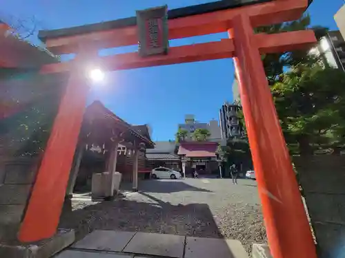 羽衣町厳島神社（関内厳島神社・横浜弁天）の鳥居