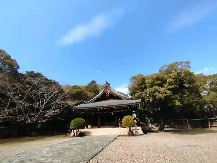 竈山神社の{uncategorized: "未分類", other: "その他", undefined: "問題あり", building: "その他建物", grave: "お墓", sacred_gate: "鳥居", guardian: "狛犬", statue: "像", buddha: "仏像", history: "歴史", nature: "自然", garden: "庭園", animal: "動物", pagoda: "塔", temizu: "手水舎", mountain_gate: "山門・神門", sanctuary: "本殿・本堂", subordinate: "末社・摂社", art: "芸術", scenery: "景色", jizo: "地蔵", ema: "絵馬", goshuin: "御朱印", omikuji: "おみくじ", items: "授与品その他", amulet: "お守り", goshuincho: "御朱印帳", eats: "食事", festival: "お祭り", votive_dance: "神楽", shichigosan: "七五三参", wedding: "結婚式", experience: "体験その他", initially: "初詣", around: "周辺", anti_infection: "感染症対策"}