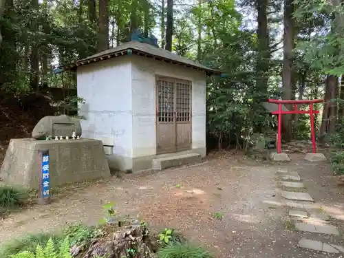 神明社の建物その他