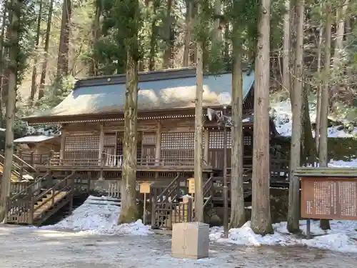 諏訪大社の本殿・本堂