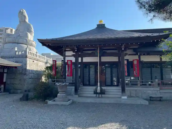 福徳院不動尊の{uncategorized: "未分類", other: "その他", undefined: "問題あり", building: "その他建物", grave: "お墓", sacred_gate: "鳥居", guardian: "狛犬", statue: "像", buddha: "仏像", history: "歴史", nature: "自然", garden: "庭園", animal: "動物", pagoda: "塔", temizu: "手水舎", mountain_gate: "山門・神門", sanctuary: "本殿・本堂", subordinate: "末社・摂社", art: "芸術", scenery: "景色", jizo: "地蔵", ema: "絵馬", goshuin: "御朱印", omikuji: "おみくじ", items: "授与品その他", amulet: "お守り", goshuincho: "御朱印帳", eats: "食事", festival: "お祭り", votive_dance: "神楽", shichigosan: "七五三参", wedding: "結婚式", experience: "体験その他", initially: "初詣", around: "周辺", anti_infection: "感染症対策"}