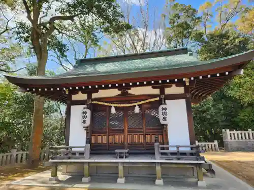 多井畑厄除八幡宮の建物その他