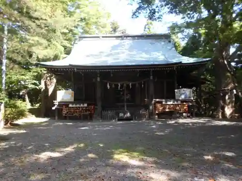 横山八幡宮の本殿