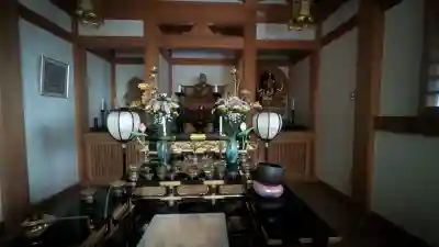 持寳院(多氣山不動尊)の{uncategorized: "未分類", other: "その他", undefined: "問題あり", building: "その他建物", grave: "お墓", sacred_gate: "鳥居", guardian: "狛犬", statue: "像", buddha: "仏像", history: "歴史", nature: "自然", garden: "庭園", animal: "動物", pagoda: "塔", temizu: "手水舎", mountain_gate: "山門・神門", sanctuary: "本殿・本堂", subordinate: "末社・摂社", art: "芸術", scenery: "景色", jizo: "地蔵", ema: "絵馬", goshuin: "御朱印", omikuji: "おみくじ", items: "授与品その他", amulet: "お守り", goshuincho: "御朱印帳", eats: "食事", festival: "お祭り", votive_dance: "神楽", shichigosan: "七五三参", wedding: "結婚式", experience: "体験その他", initially: "初詣", around: "周辺", anti_infection: "感染症対策"}