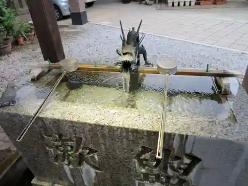 川越八幡宮の手水舎