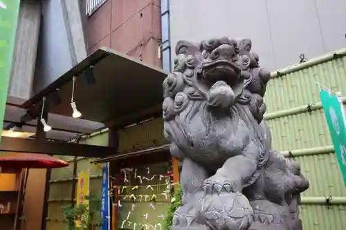 烏森神社の狛犬