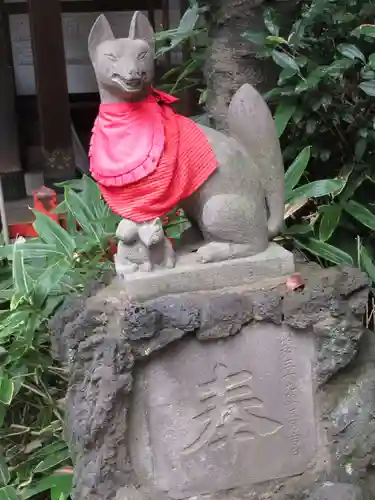 花園稲荷神社の狛犬