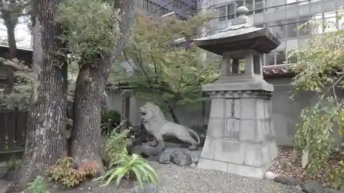 坐摩神社の建物その他