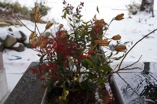 高司神社〜むすびの神の鎮まる社〜の手水