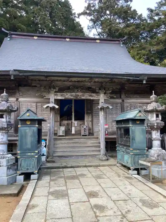 鶴林寺の{uncategorized: "未分類", other: "その他", undefined: "問題あり", building: "その他建物", grave: "お墓", sacred_gate: "鳥居", guardian: "狛犬", statue: "像", buddha: "仏像", history: "歴史", nature: "自然", garden: "庭園", animal: "動物", pagoda: "塔", temizu: "手水舎", mountain_gate: "山門・神門", sanctuary: "本殿・本堂", subordinate: "末社・摂社", art: "芸術", scenery: "景色", jizo: "地蔵", ema: "絵馬", goshuin: "御朱印", omikuji: "おみくじ", items: "授与品その他", amulet: "お守り", goshuincho: "御朱印帳", eats: "食事", festival: "お祭り", votive_dance: "神楽", shichigosan: "七五三参", wedding: "結婚式", experience: "体験その他", initially: "初詣", around: "周辺", anti_infection: "感染症対策"}