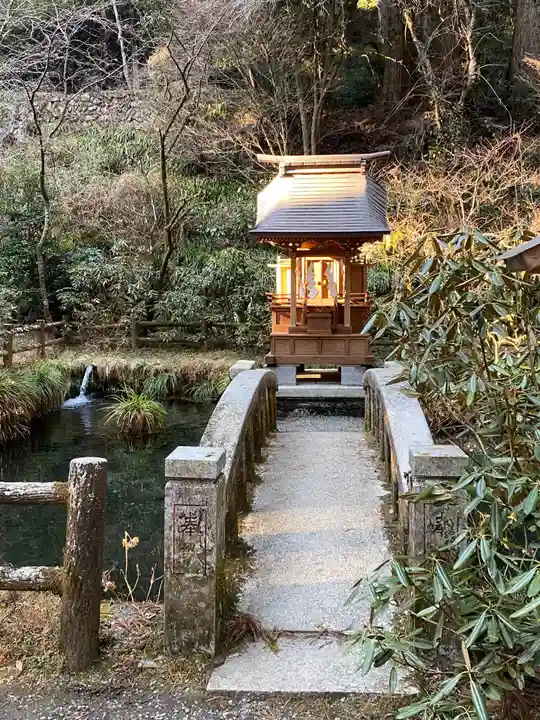 花園神社の末社・摂社