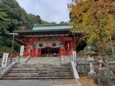 礒宮八幡神社の本殿・本堂
