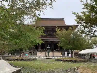 金峯山寺の本殿・本堂
