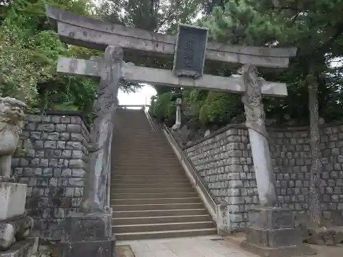 品川神社の鳥居