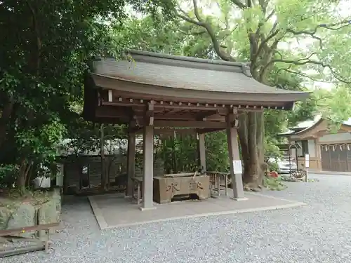 氷上姉子神社（熱田神宮摂社）の手水舎