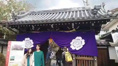 櫻本坊の山門・神門