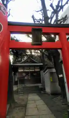 出世稲荷神社（春日稲荷神社）の鳥居