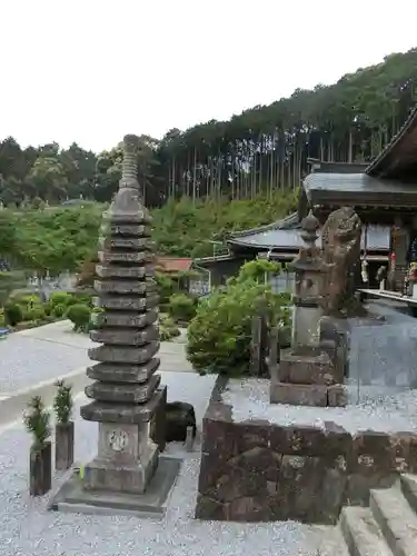 龍光寺の塔