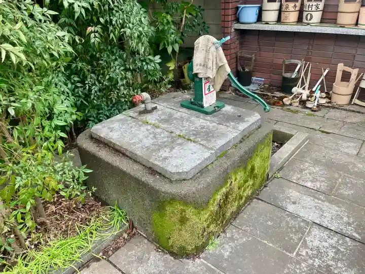 常泉寺の{uncategorized: "未分類", other: "その他", undefined: "問題あり", building: "その他建物", grave: "お墓", sacred_gate: "鳥居", guardian: "狛犬", statue: "像", buddha: "仏像", history: "歴史", nature: "自然", garden: "庭園", animal: "動物", pagoda: "塔", temizu: "手水舎", mountain_gate: "山門・神門", sanctuary: "本殿・本堂", subordinate: "末社・摂社", art: "芸術", scenery: "景色", jizo: "地蔵", ema: "絵馬", goshuin: "御朱印", omikuji: "おみくじ", items: "授与品その他", amulet: "お守り", goshuincho: "御朱印帳", eats: "食事", festival: "お祭り", votive_dance: "神楽", shichigosan: "七五三参", wedding: "結婚式", experience: "体験その他", initially: "初詣", around: "周辺", anti_infection: "感染症対策"}