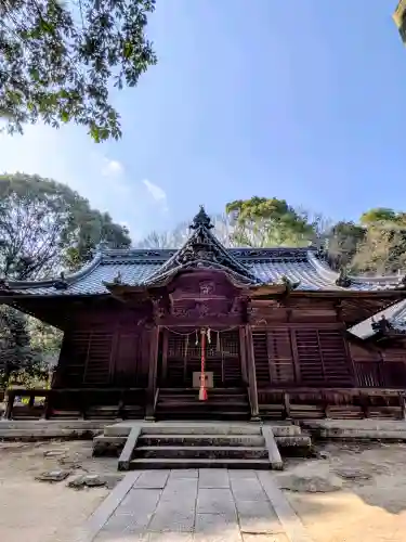 陶神社の{uncategorized: "未分類", other: "その他", undefined: "問題あり", building: "その他建物", grave: "お墓", sacred_gate: "鳥居", guardian: "狛犬", statue: "像", buddha: "仏像", history: "歴史", nature: "自然", garden: "庭園", animal: "動物", pagoda: "塔", temizu: "手水舎", mountain_gate: "山門・神門", sanctuary: "本殿・本堂", subordinate: "末社・摂社", art: "芸術", scenery: "景色", jizo: "地蔵", ema: "絵馬", goshuin: "御朱印", omikuji: "おみくじ", items: "授与品その他", amulet: "お守り", goshuincho: "御朱印帳", eats: "食事", festival: "お祭り", votive_dance: "神楽", shichigosan: "七五三参", wedding: "結婚式", experience: "体験その他", initially: "初詣", around: "周辺", anti_infection: "感染症対策"}