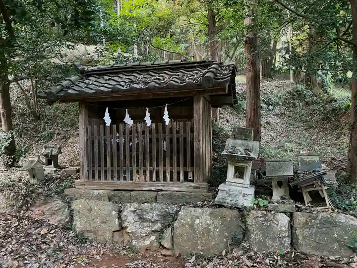 村檜神社の末社・摂社