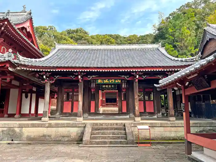 崇福寺の山門