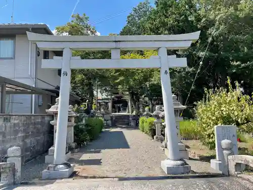 立志神社の鳥居