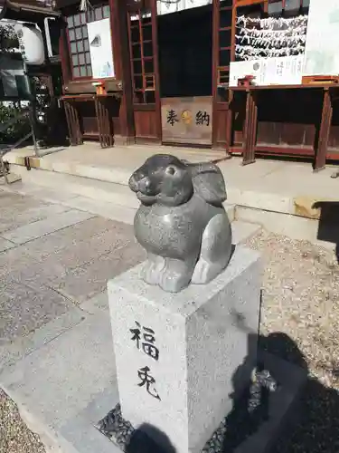 三輪神社の狛犬