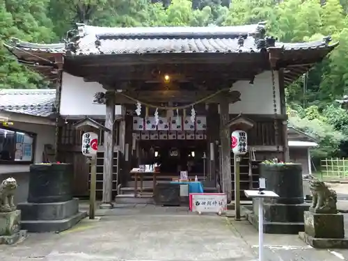 田間神社の本殿・本堂