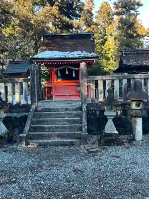 日吉神社の{uncategorized: "未分類", other: "その他", undefined: "問題あり", building: "その他建物", grave: "お墓", sacred_gate: "鳥居", guardian: "狛犬", statue: "像", buddha: "仏像", history: "歴史", nature: "自然", garden: "庭園", animal: "動物", pagoda: "塔", temizu: "手水舎", mountain_gate: "山門・神門", sanctuary: "本殿・本堂", subordinate: "末社・摂社", art: "芸術", scenery: "景色", jizo: "地蔵", ema: "絵馬", goshuin: "御朱印", omikuji: "おみくじ", items: "授与品その他", amulet: "お守り", goshuincho: "御朱印帳", eats: "食事", festival: "お祭り", votive_dance: "神楽", shichigosan: "七五三参", wedding: "結婚式", experience: "体験その他", initially: "初詣", around: "周辺", anti_infection: "感染症対策"}