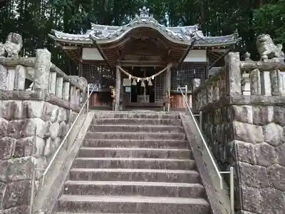 八王子神社の本殿・本堂