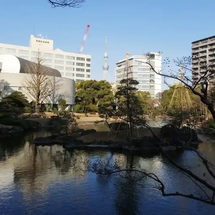駒止稲荷神社の庭園