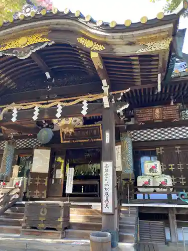 豊川稲荷東京別院の本殿・本堂