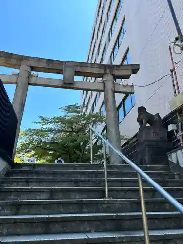 花園神社の鳥居