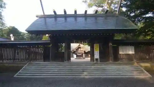 千歳神社の山門・神門