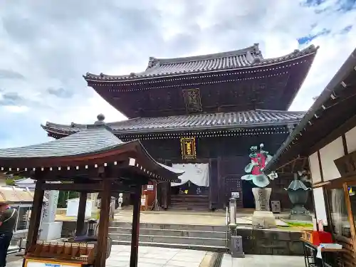 善通寺の本殿・本堂