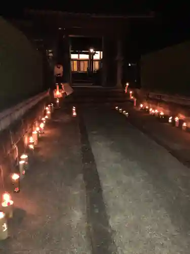 明願寺の山門・神門