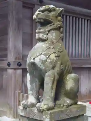 彌彦神社の狛犬