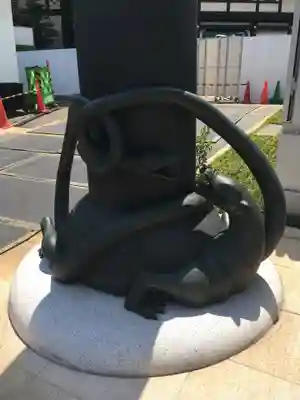 穴八幡宮の狛犬